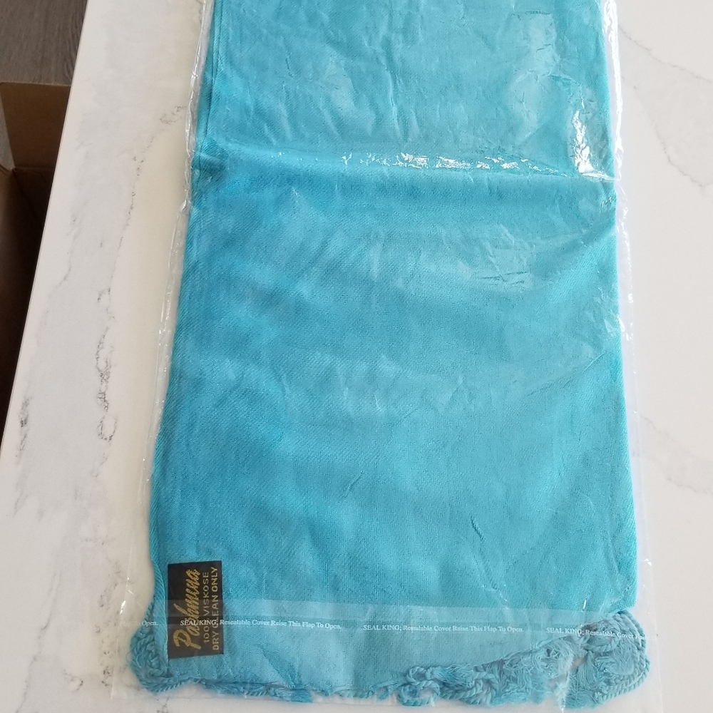 Pashmina scarf
